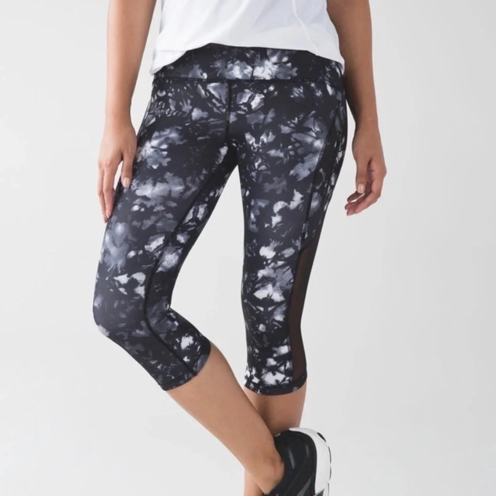 Lululemon Sun Runner Crop Leggings